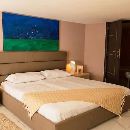 Scenic Seafront Duplex Apartment In Sliema Buitenkant foto