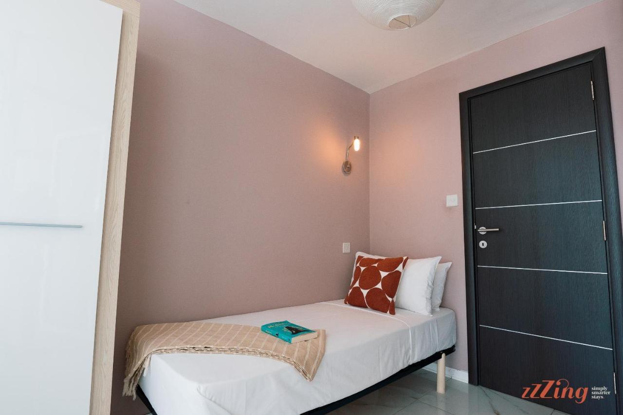 Scenic Seafront Duplex Apartment In Sliema Buitenkant foto